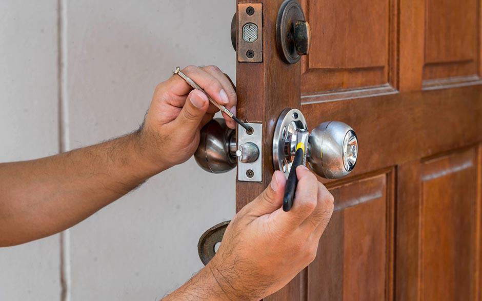 prix serrurier ouverture de porte Courbevoie